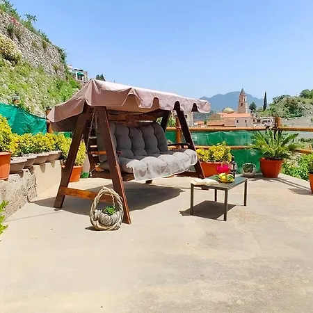 Апартаменти Rachele House