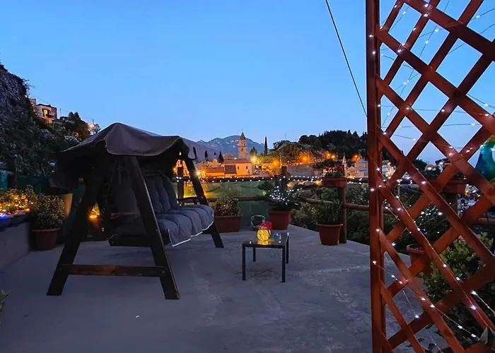 Lejlighed Rachele House