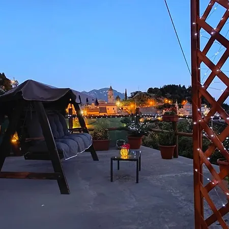 Апартаменты Rachele House